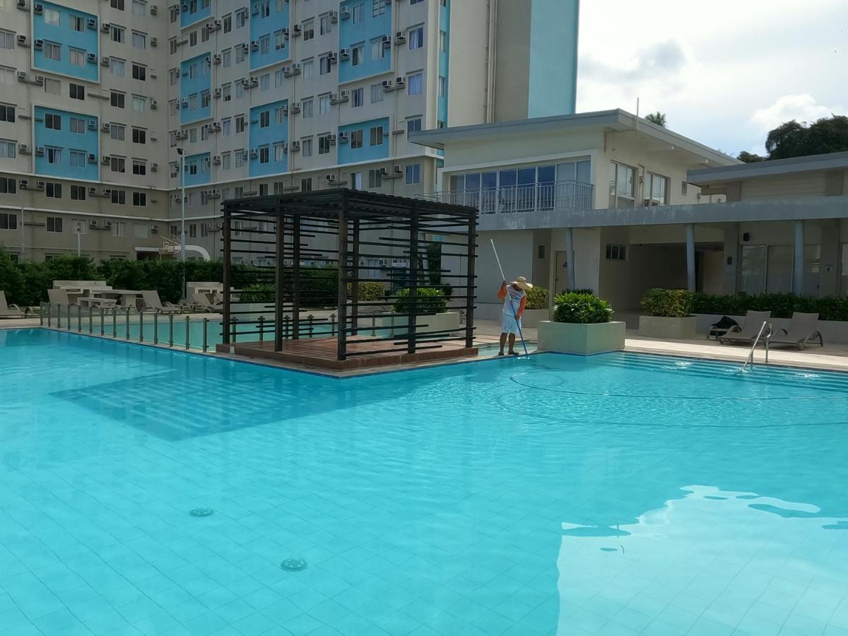 Condotel DC Dumaguete City Esterno foto