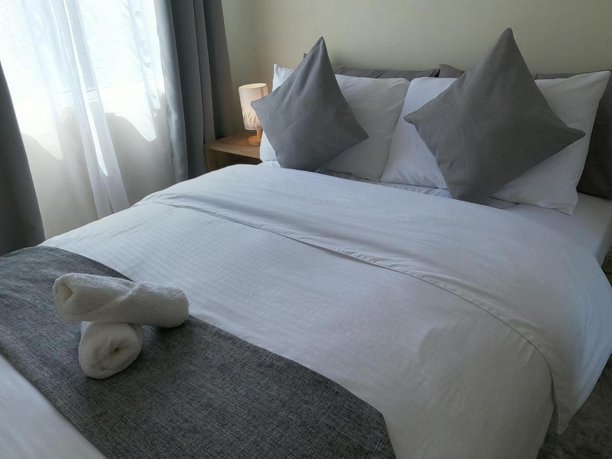 Condotel DC Dumaguete City Esterno foto