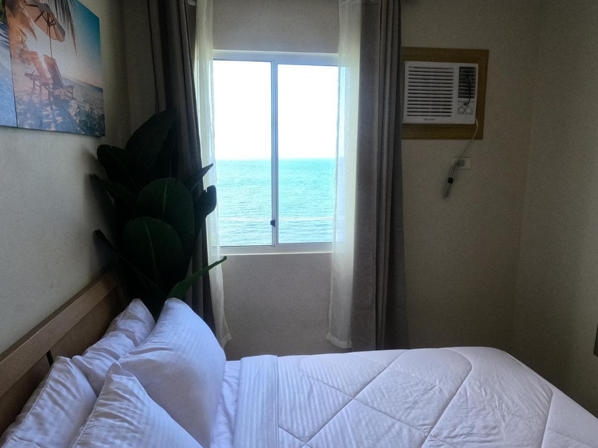 Condotel DC Dumaguete City Esterno foto